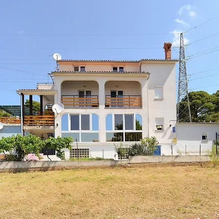 Apartment Ferienwohnung Fuer 4 Personen Ca 40 Qm In Sijana, Istrien Istrische Riviera *